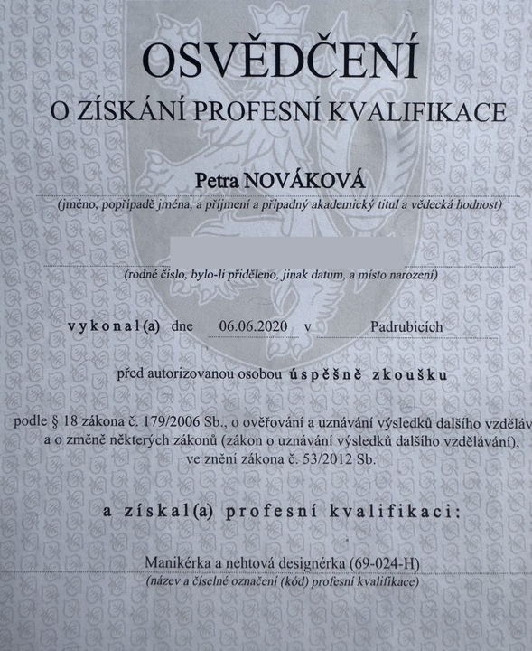 Osvědčení o získání profesní kvalifikace, manikérka a nehtová designérka